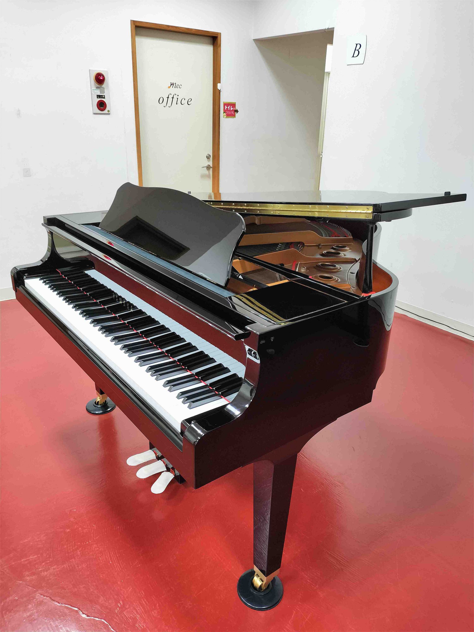 中古ピアノ（GB1K）